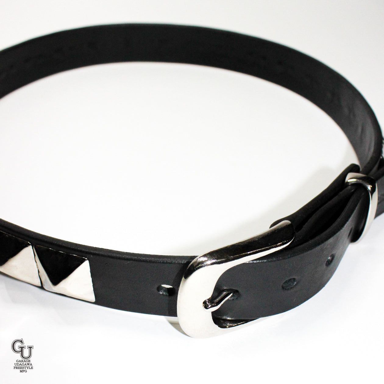 ピラミッド スタッズベルト シングル ニッケル 25.5mm