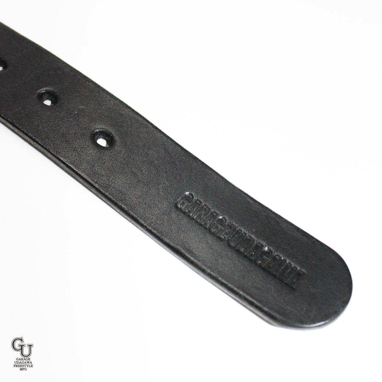 ピラミッド スタッズベルト シングル ニッケル 25.5mm