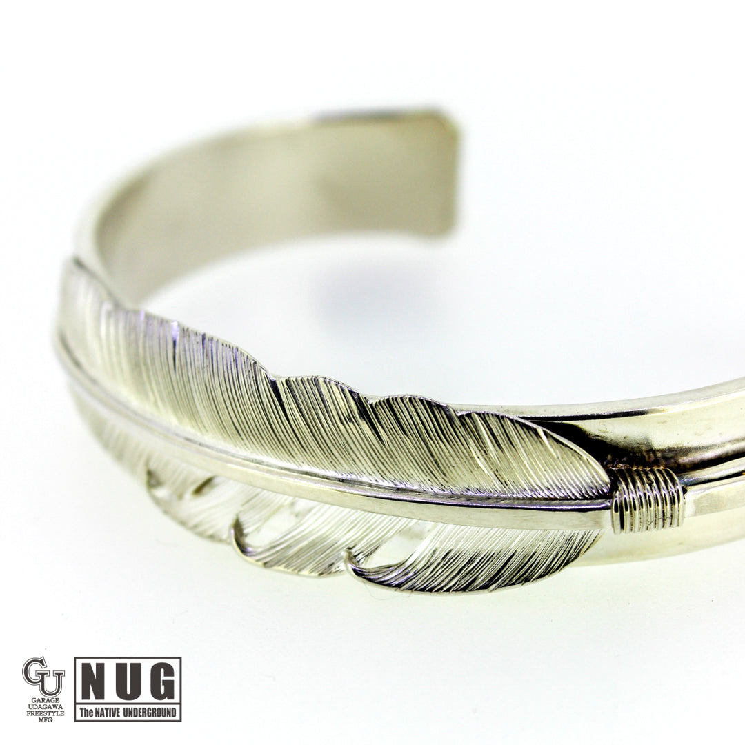 シルバー カービングフェザーバングル