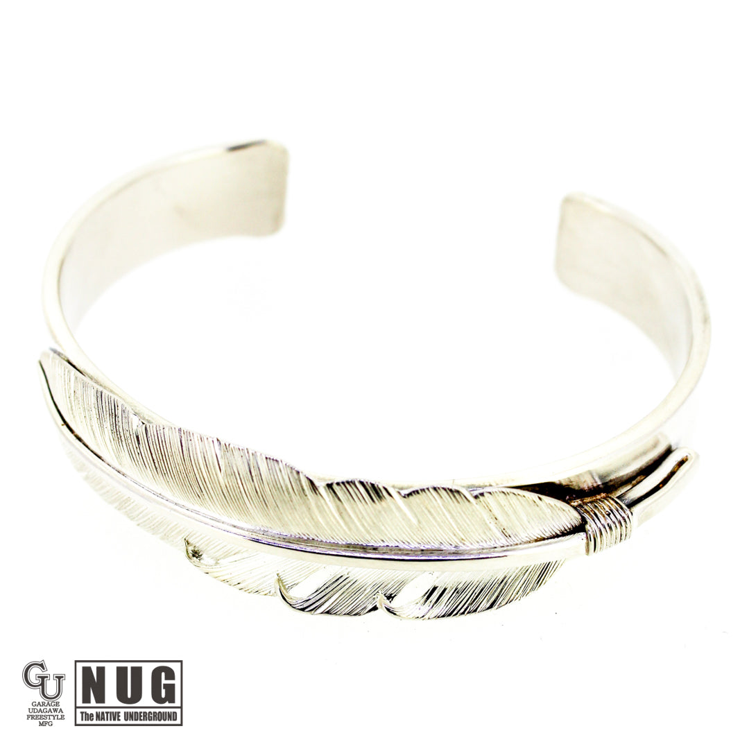 シルバー カービングフェザーバングル