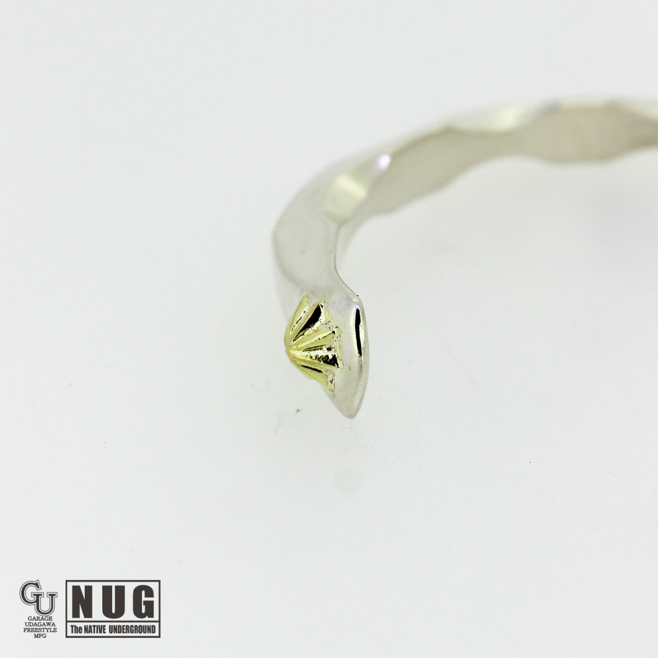 シルバー K18 トライアングルバングル Msize 【波】