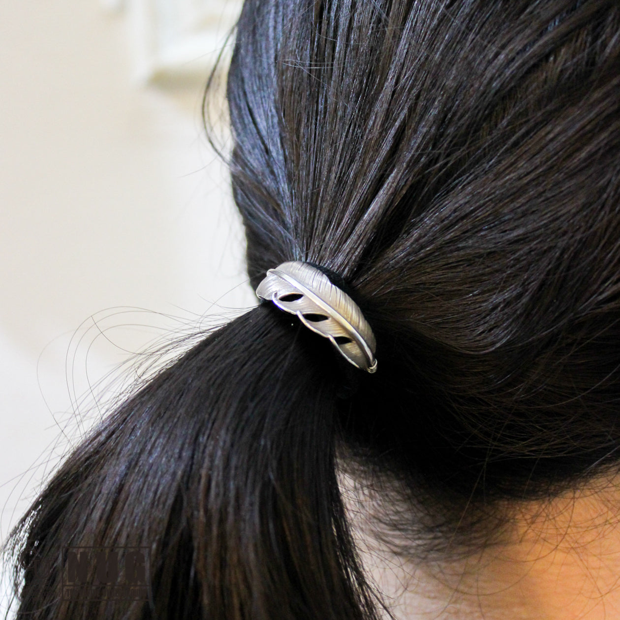 シルバー フェザー ヘアーカフ / ポニーフック 髪留め OX